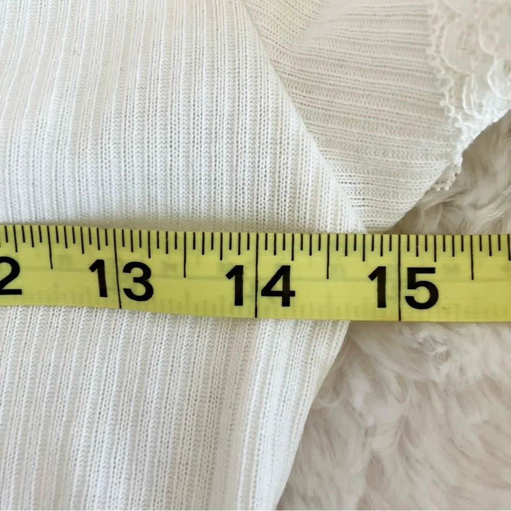 Coquette Crop Top - Picture 10 of 10